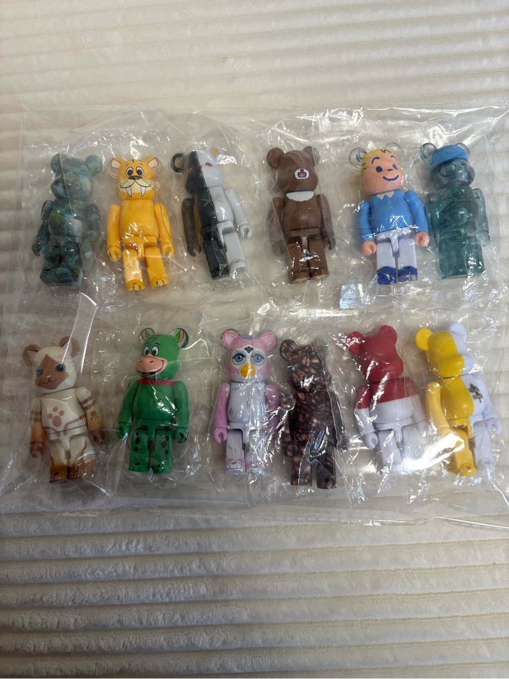Bearbrick Collectables- Assorted 100% Figures. Lot of 12